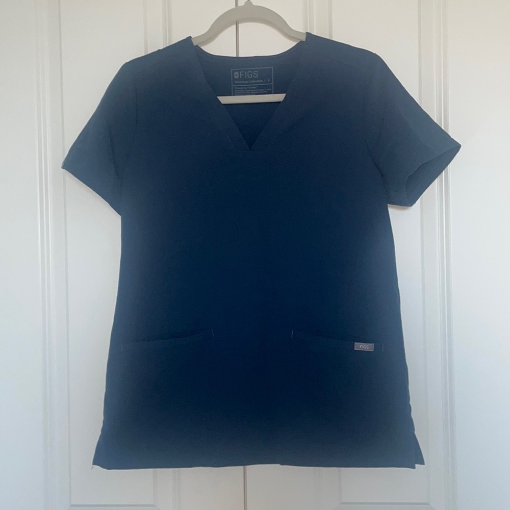 Figs scrub set. Only worn twice. In great condition